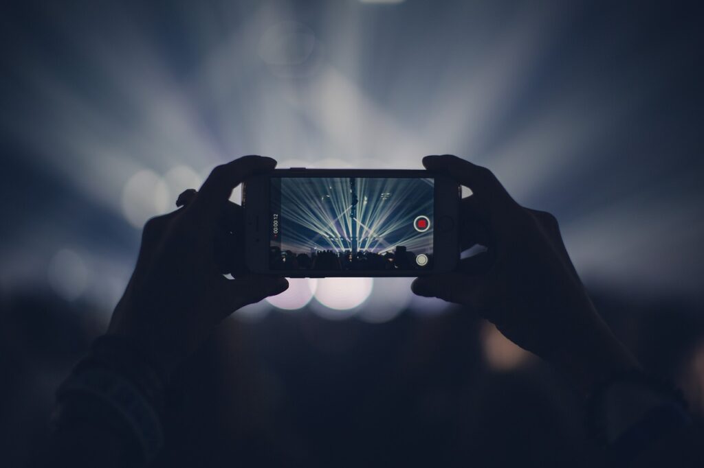 capturing the moments freelance event photographer